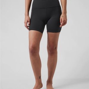 Salutation stash short